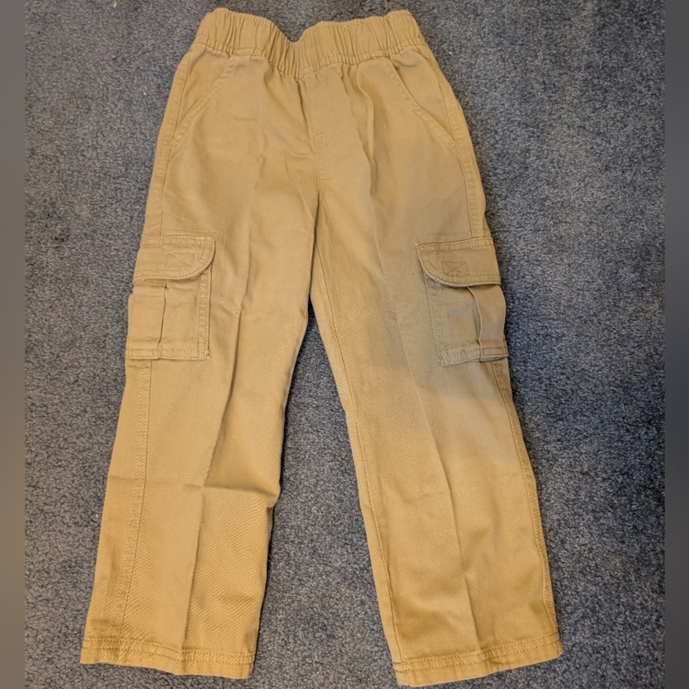 Flax Khaki Cargo Pants Children's Place NWT 5 Boys